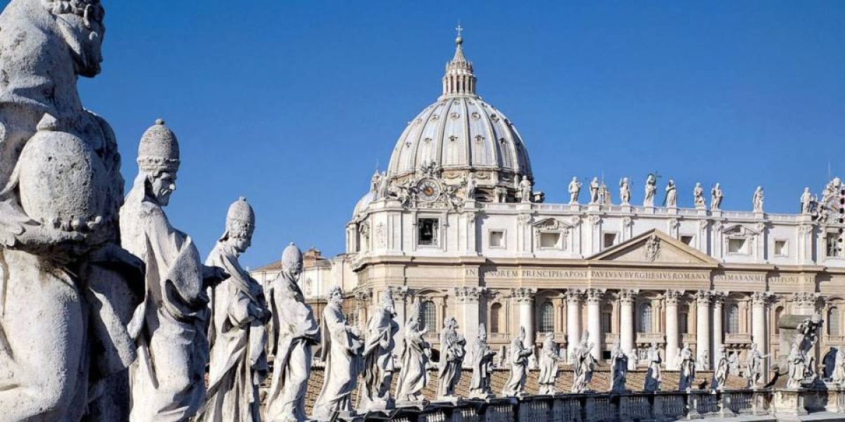 Bernini's Colonnato at Saint Peter's Sqare creates a grand Baroque entrance to the Basilica and is topped by 140 statues of saints.